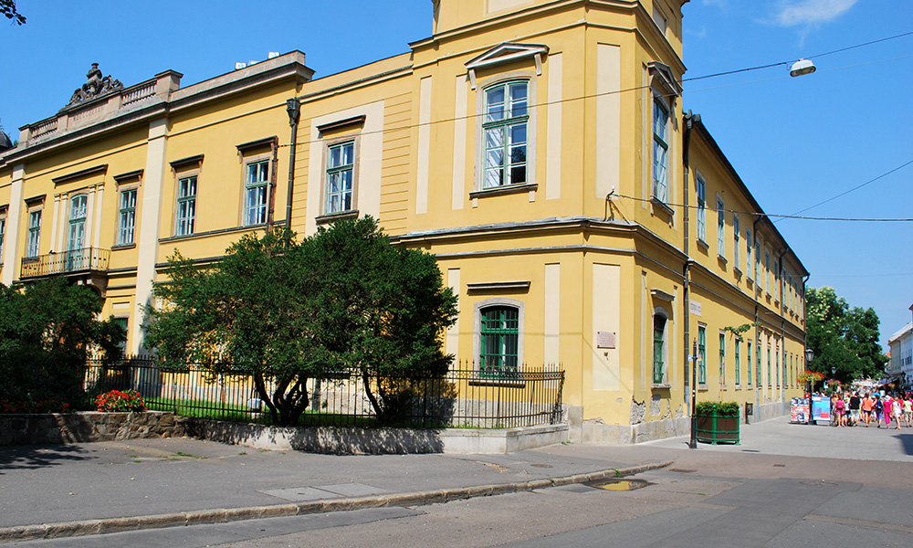 Érseki palota