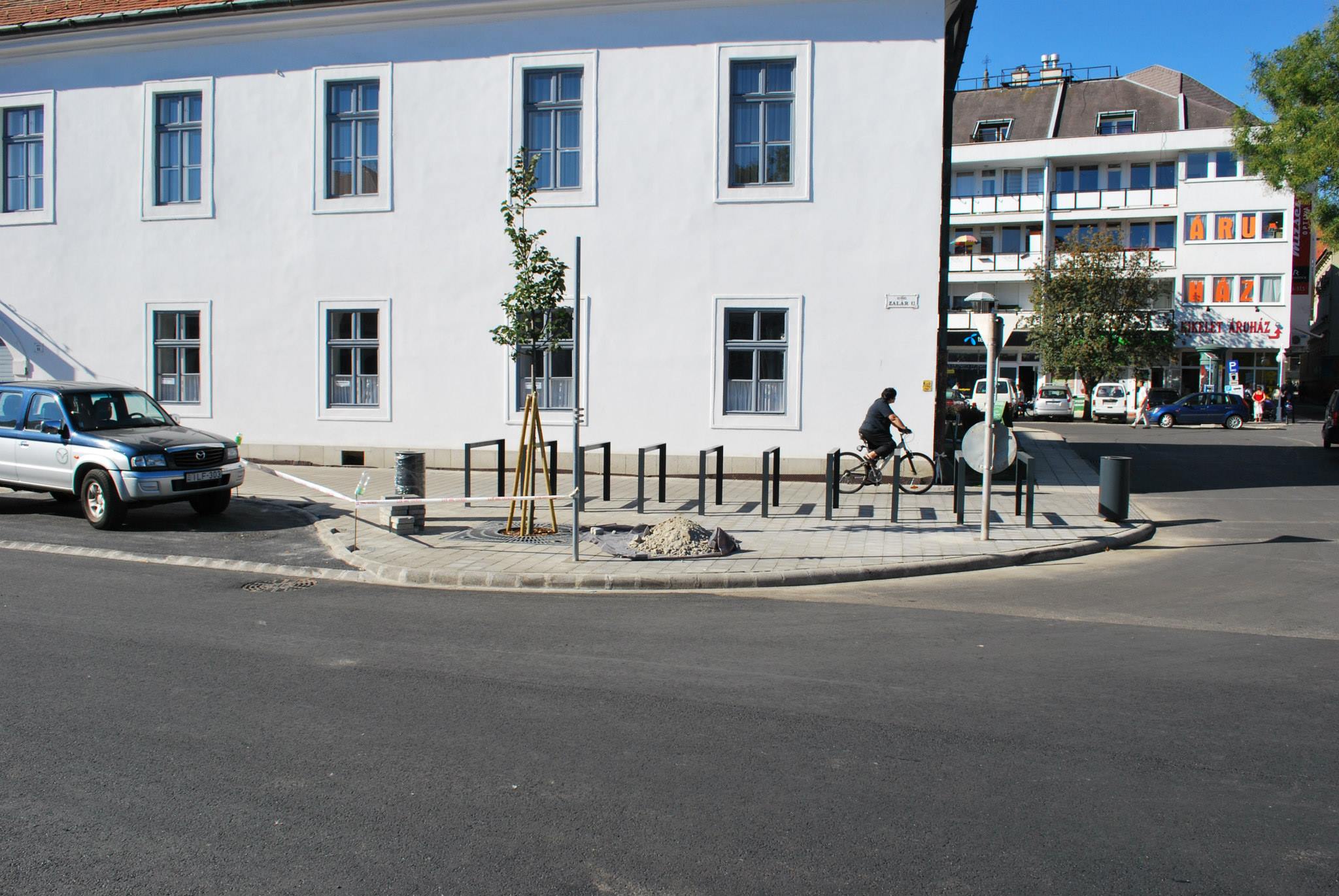 1274444_647019841984227_601953921_o